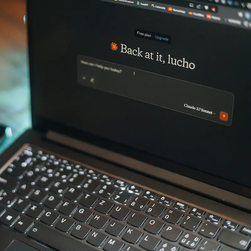 직장인 몰래 쓰는 AI 자동화 수익화 서비스 TOP 3