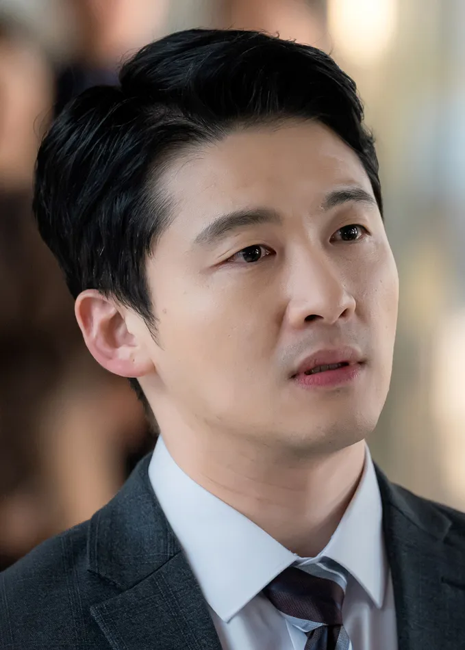 에스콰이어 등장인물