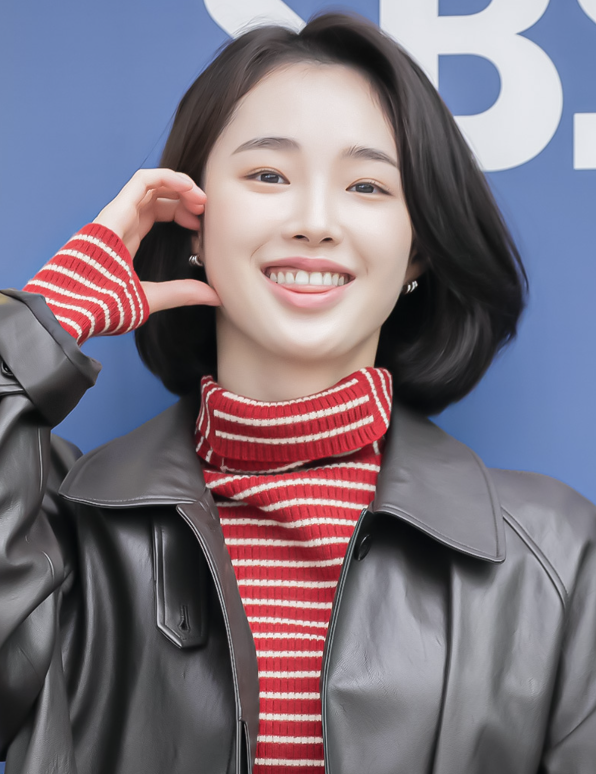 강해림 눈웃음