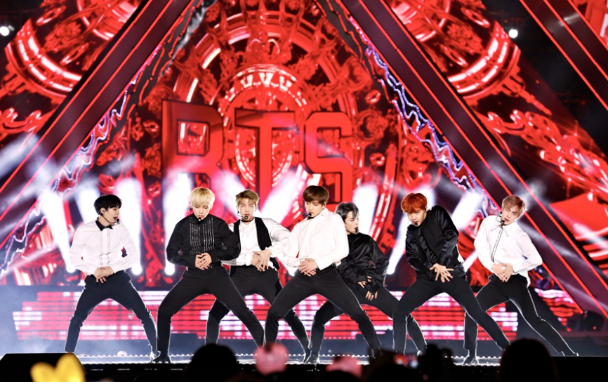 한류 vs 미국문화 관련 이미지