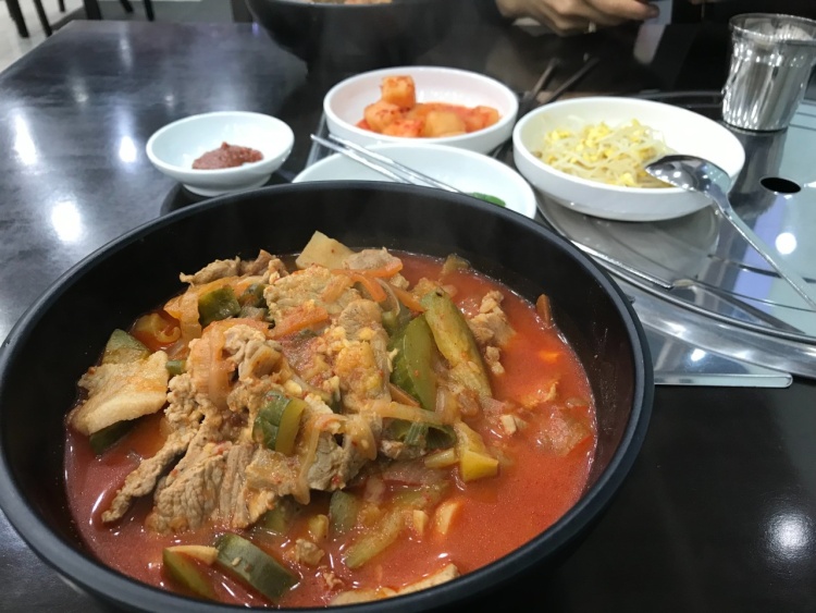 네모세모 전주 송천동 맛집 얼큰 돼지국밥, 애호박 찌개국밥 맛있는 국밥집