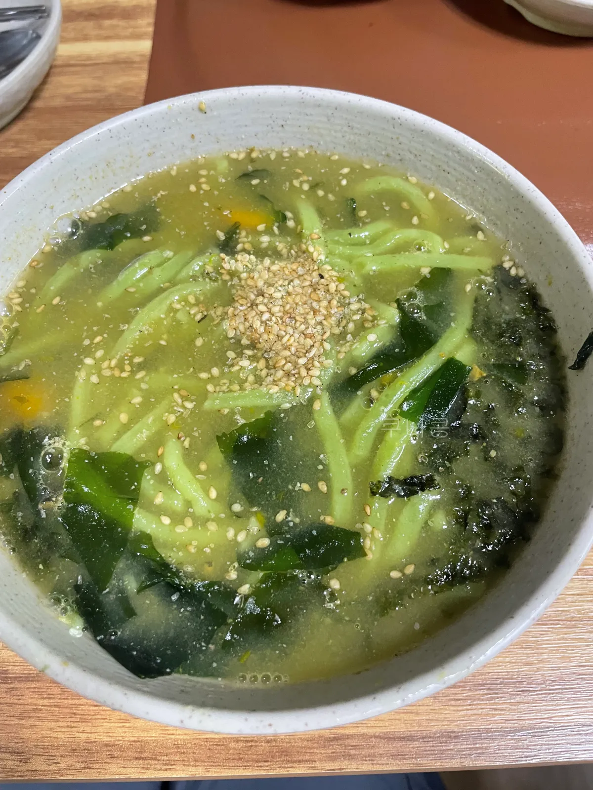 울릉도-추석가족여행-1일차-사동항-근처-따개비칼국수-맛집-태양식당