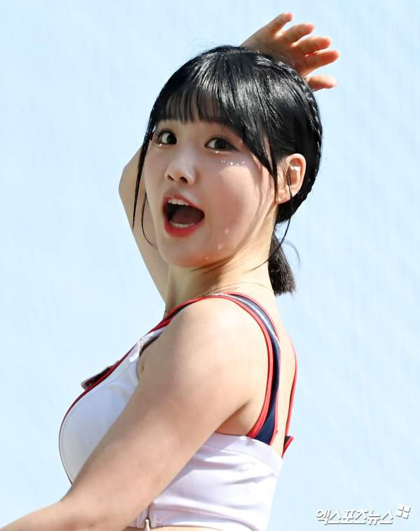 최홍라 치어리더 완벽 분석: 나이, 학력, 프로필 및 2026년 한화 이글스 이적 비하인드 스토리