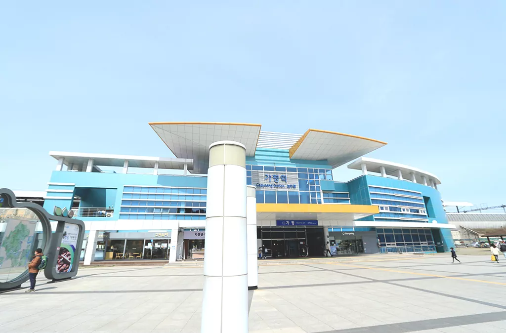 가평올레길 1코스 가평역 전경 사진입니다.