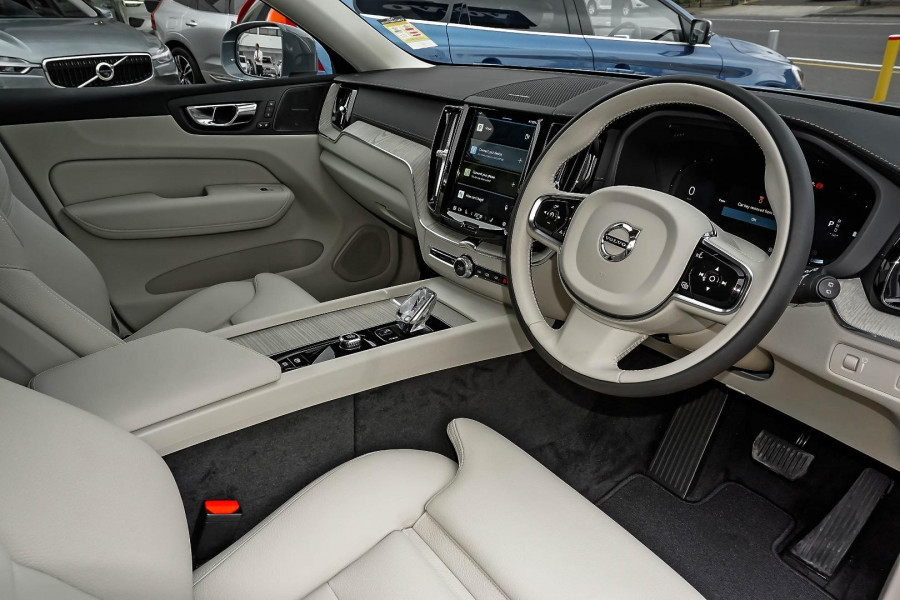 2023 볼보 XC60 포토 정보