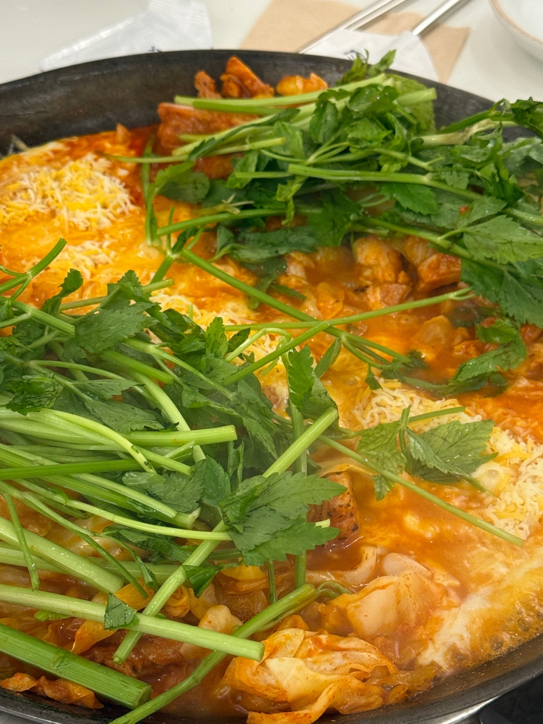 🧀 치즈폭포에 빠진 닭다리살 &ndash;느루집 판교아브뉴프랑점 리얼 후기