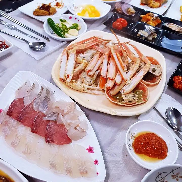 어서와 한국은 처음이지 대게 풀코스 횟집 가리비 멍게 게불 산낙지 전복 이탈리아 미슐랭 미쉐린 셰프 파브리 친구들 편 포항 죽도시장 맛집 위치