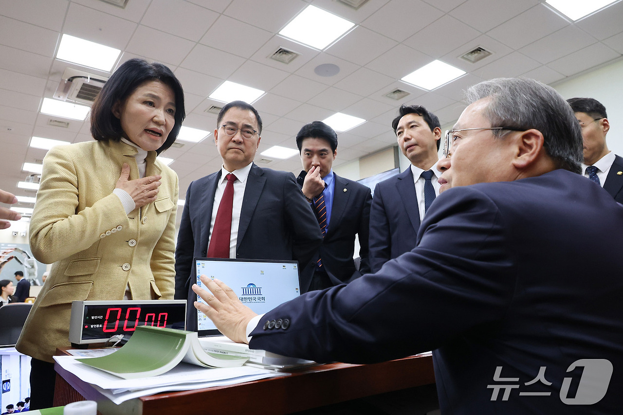 이진숙 국감 참여 총정리|헌재 가처분 일부 인용·나이·프로필·학력·고향·남편·경력