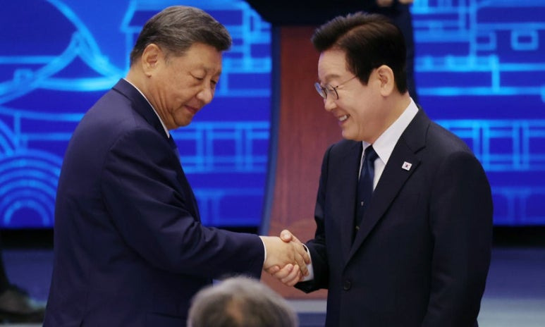 영어 줄임말 FAFO 뜻 의미 트럼프 김해공항 백악관 게시글 분석