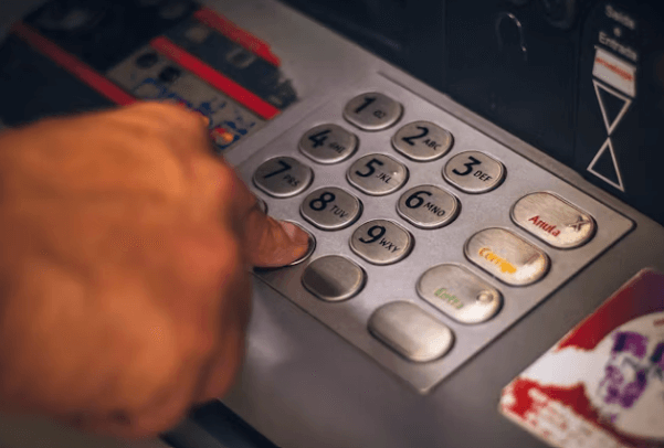 카드 없이 ATM 현금 뽑는 법 (은행 앱 활용)