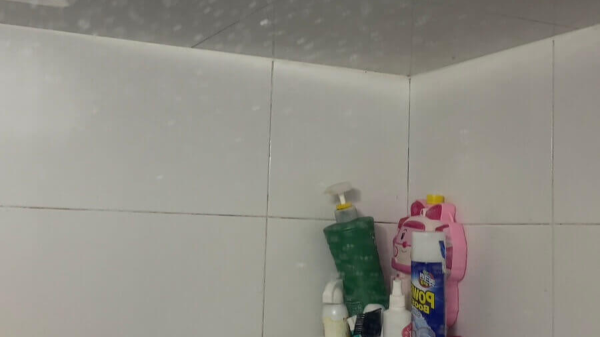 청소전-욕실-거울