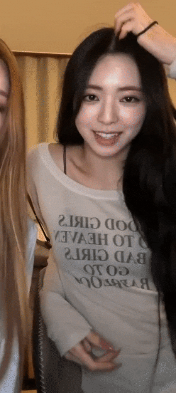 ITZY YUNA