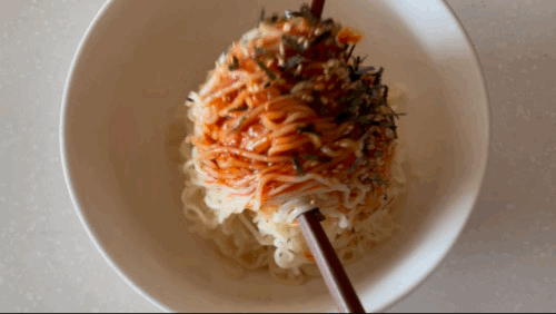 면을-맛있게-비비기