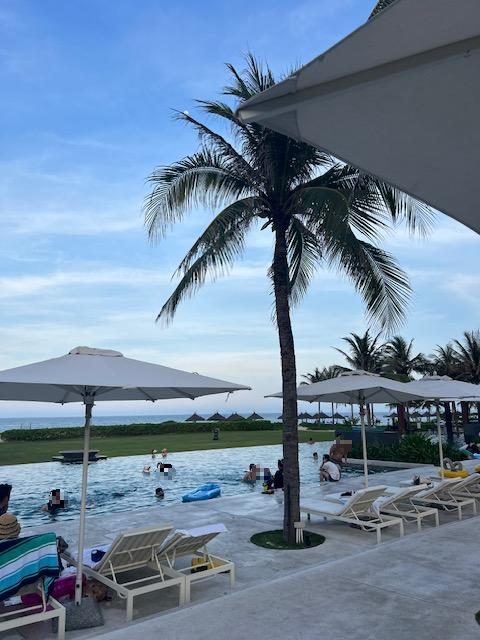 알마 리조트 메인 풀