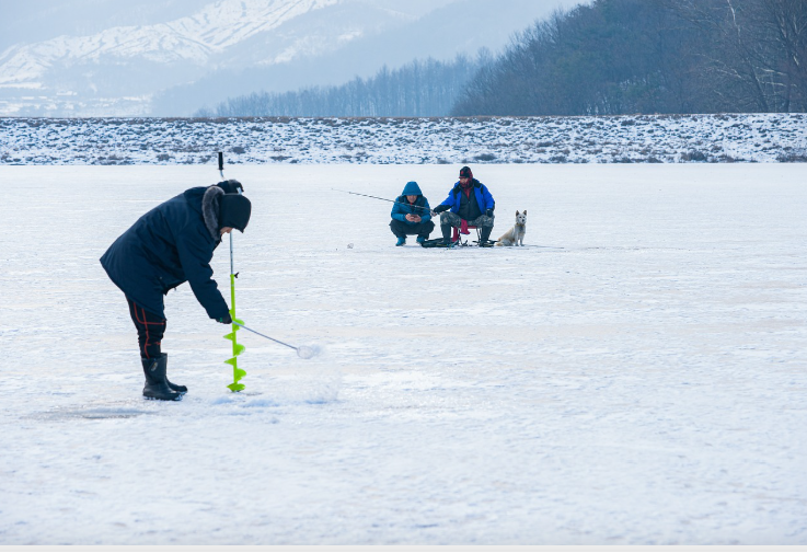얼음 낚시 이미지1