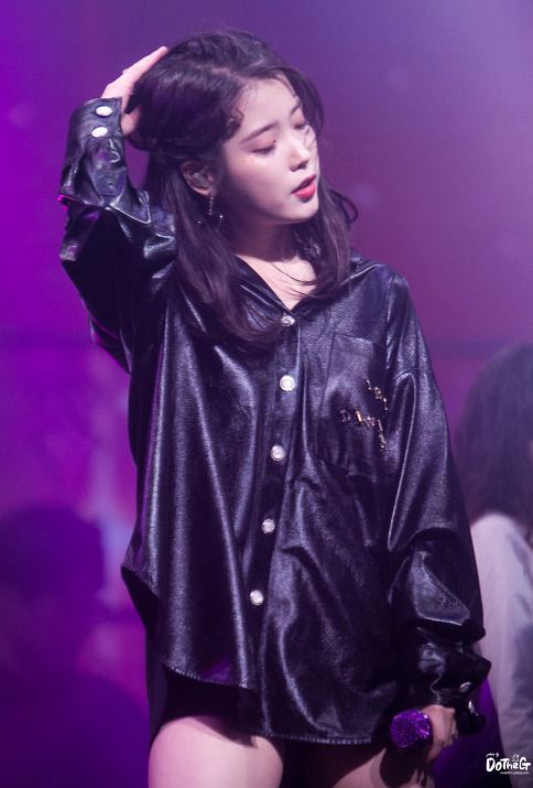 아이유 사진 모음 / 무대 코디 패션 / 일상 사복 패션