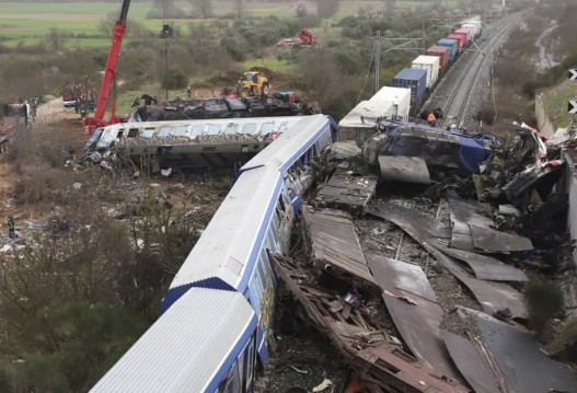 그리스 열차충돌