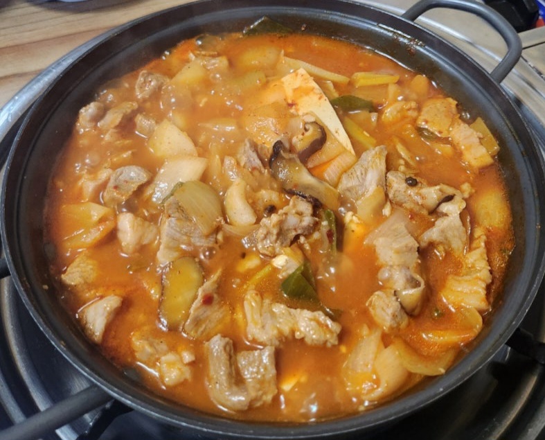 생방송투데이 막퍼주는집 짜글이 맛집 위치 및 정보(남양주 초저가 짜글이&amp;김치전골 7&amp;#44;000원)