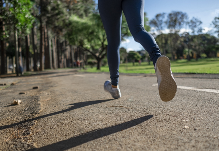 러닝 유산소 운동