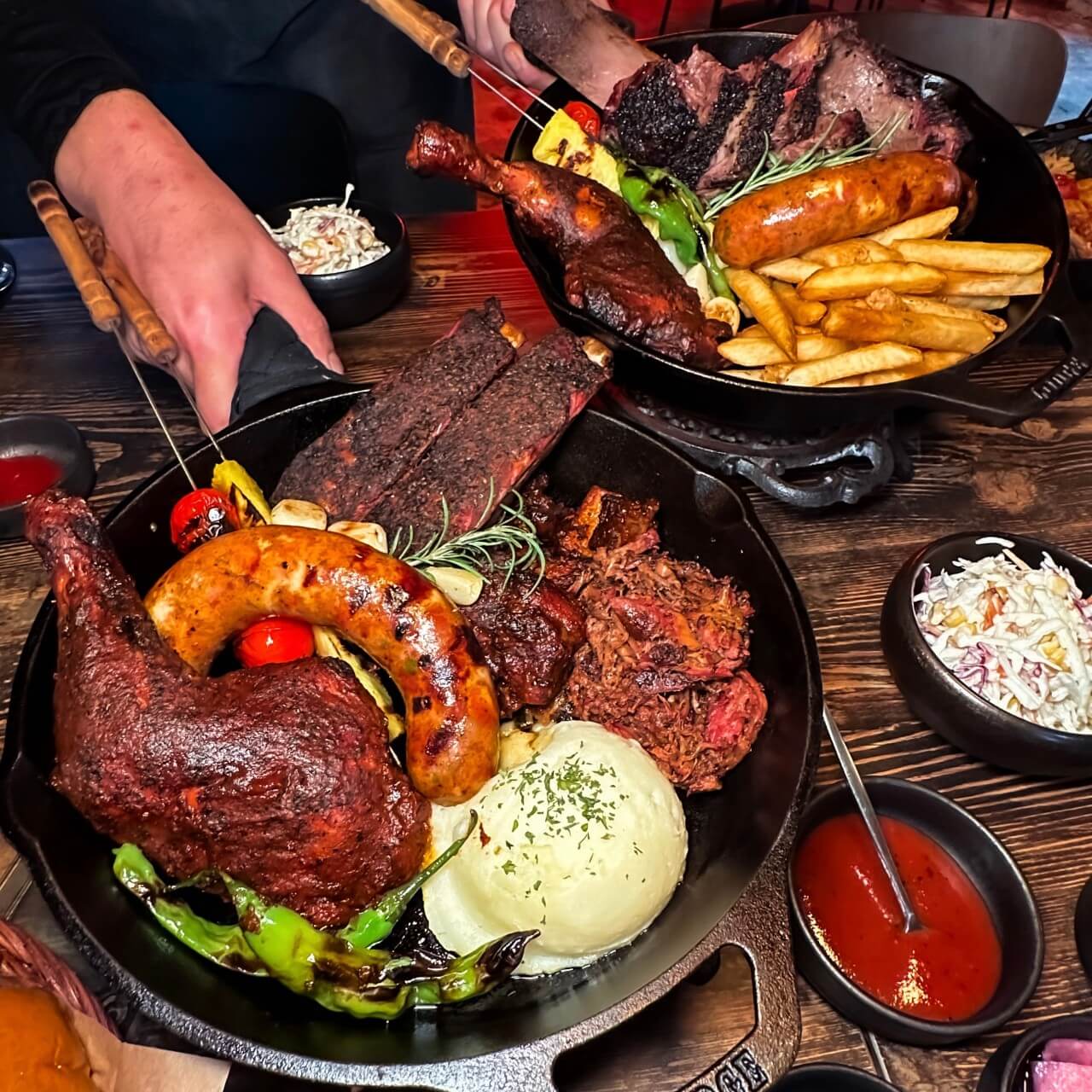 생방송투데이 맛있는 퇴근 대학로 정통 텍사스식 바비큐 맛집 스모크트레인 혜화본점