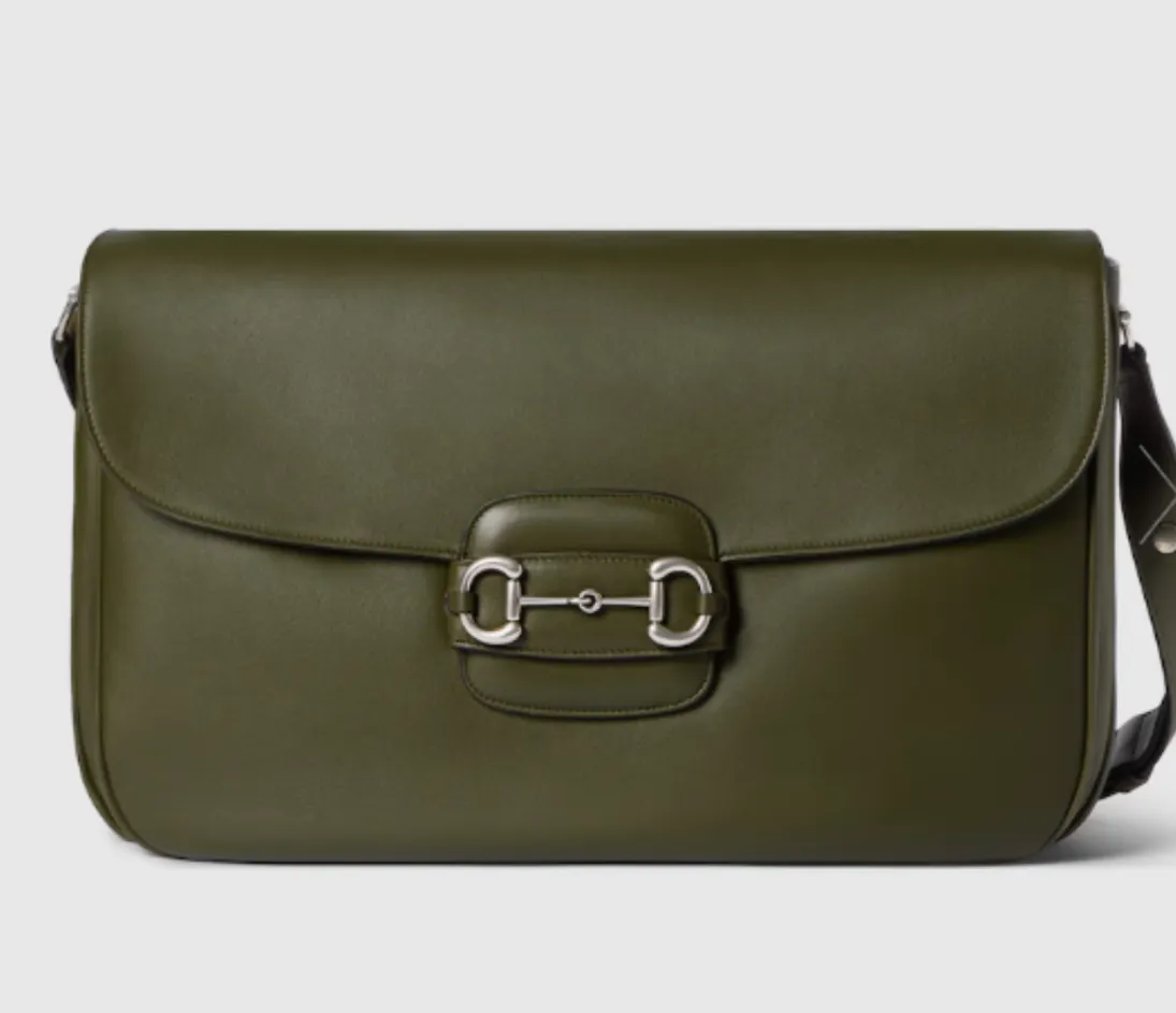 BTS 진 밀라노 구찌, 구찌 진 공항패션, BTS 진 패션위크, 2025 F/W 패션쇼 진, 진 구찌 패션위크 룩, 진 공항패션 아이템, 글로벌 베스트 드레서, 진 착장 품절, 남친룩 참고, 공식 구찌 앰버서더, 진 스니커즈, 진 모자, 구찌신상, 밀라노 패션위크 진, 진 구찌 룩