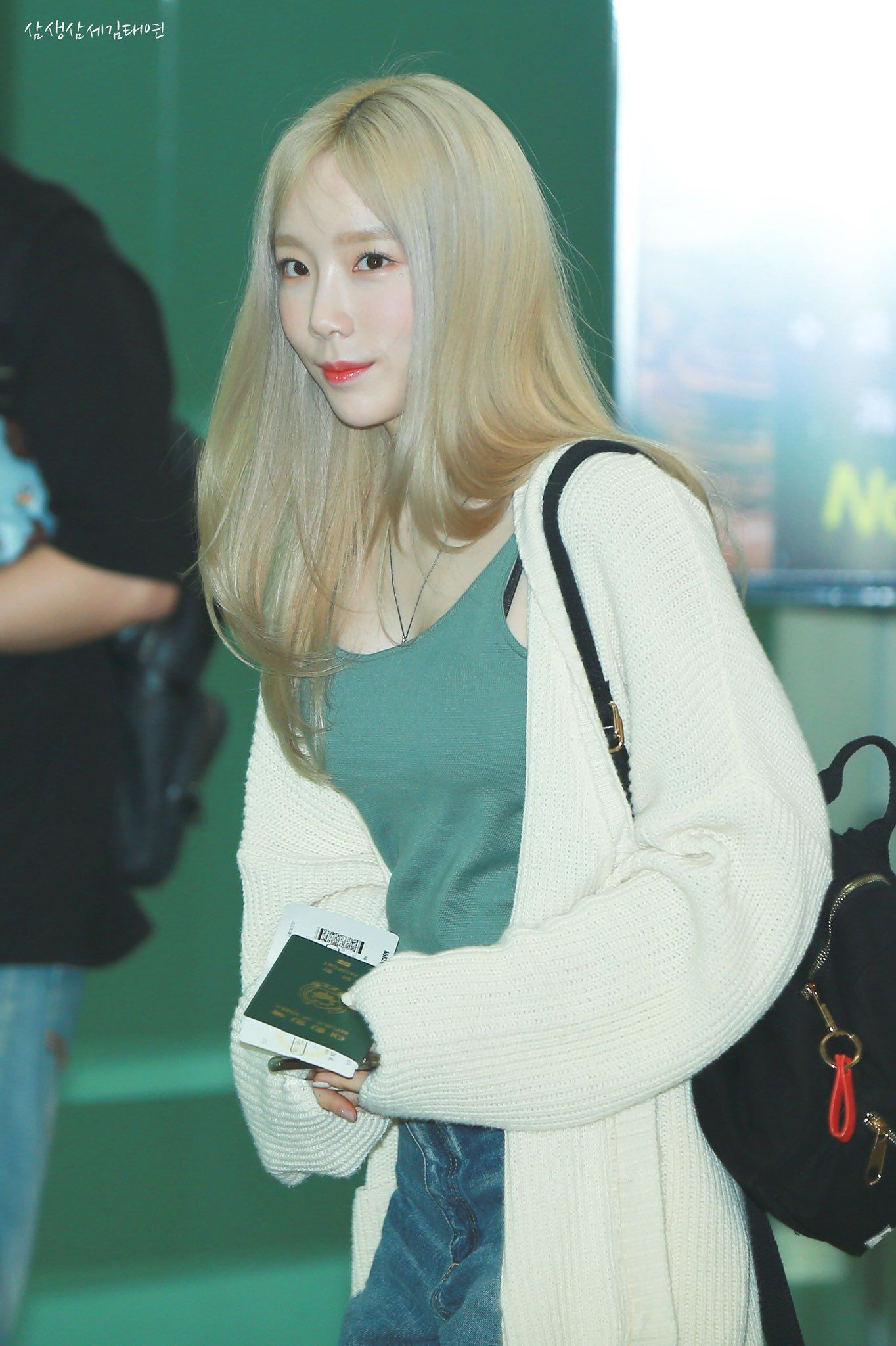 태연 공항패션 사진 태연 공항패션 사진