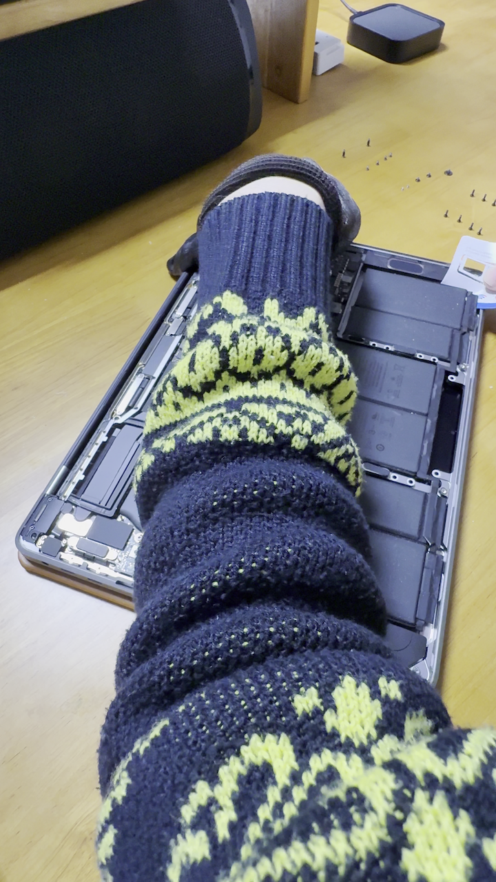 macbookpro 2020 13-inch intel battery repair