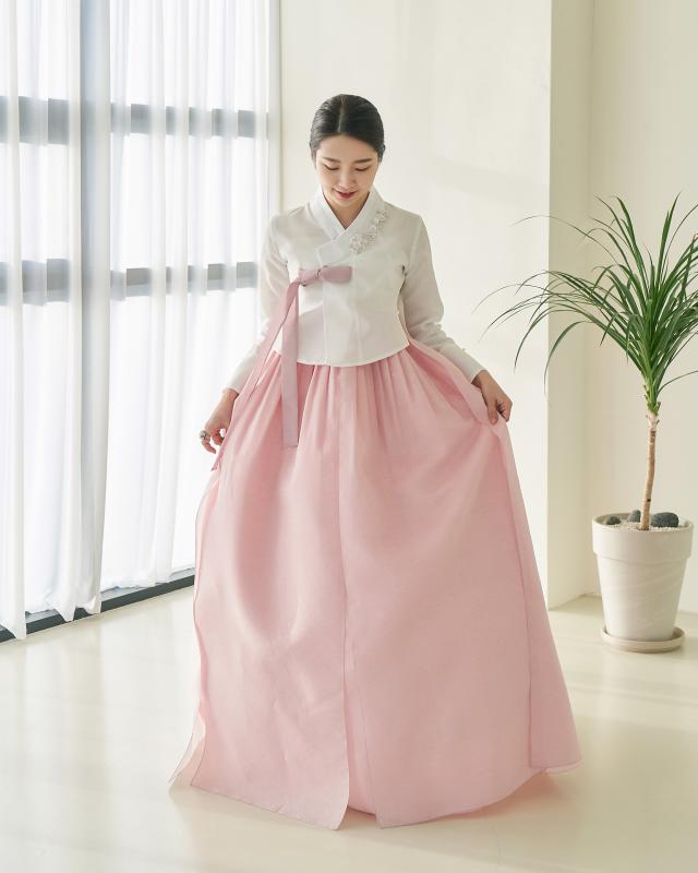 민한복 꼬리별 고급 혼주 여성 결혼식 하객 성인 여자 단아한 전통 맞춤 한복