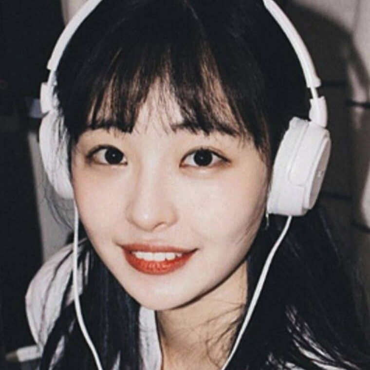 가수-겸-모델-솜혜빈