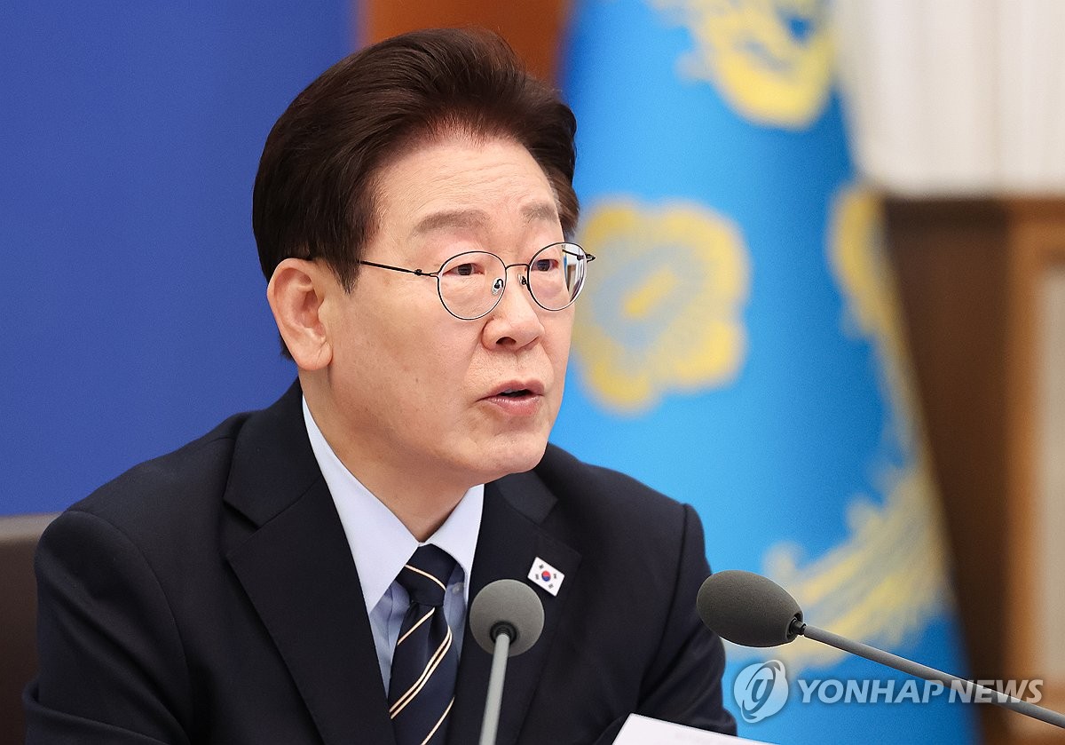 이 대통령 허위사실 엄단 "가짜뉴스는 중대범죄"&hellip;허위사실 유포 엄단 및 범정부 마약 단속 강화