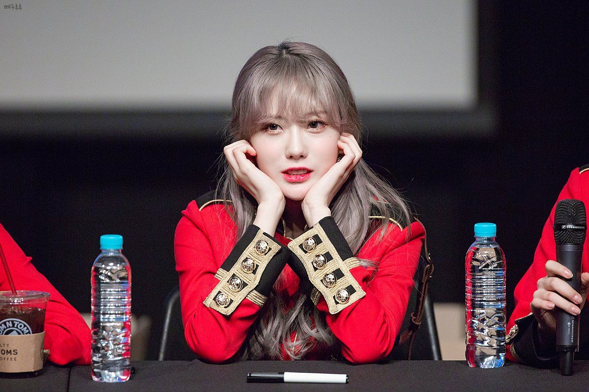 우주소녀 루다 인스타그램 사진 몸매