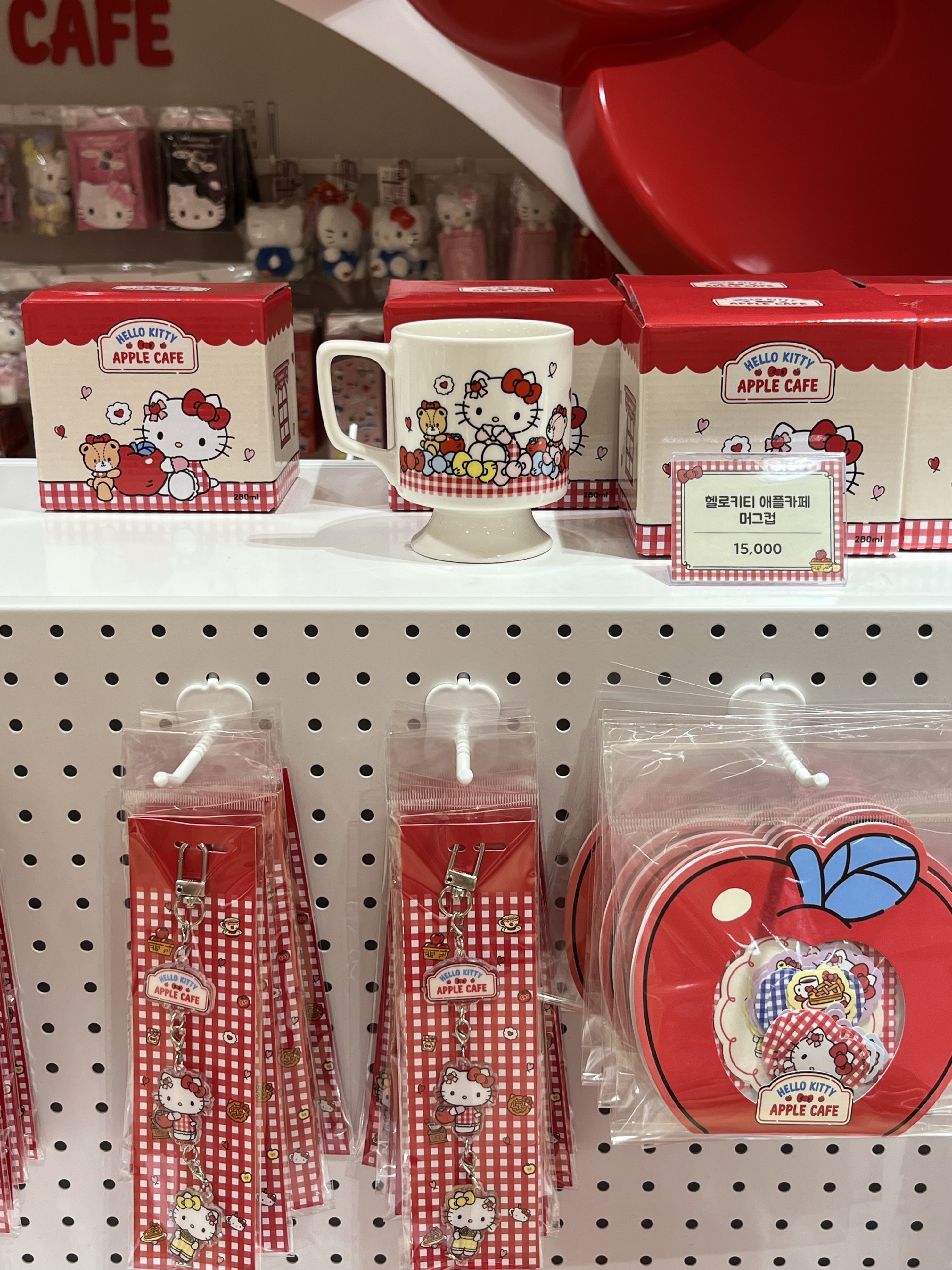 헬로키티 애플카페