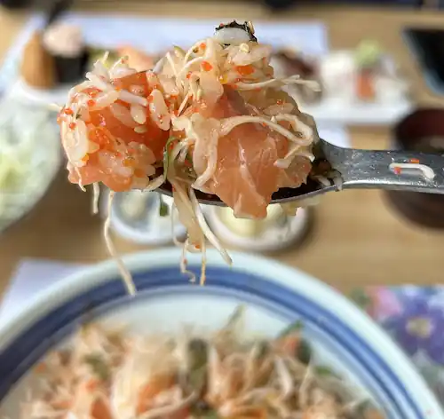 비벼서 먹으면 맛이 일품