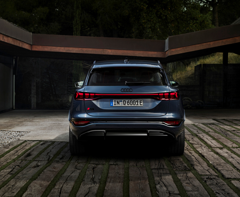 아우디 Q6 e-트론 가격과 경쟁 모델 비교 어느 쪽이 더 가치 있을까?