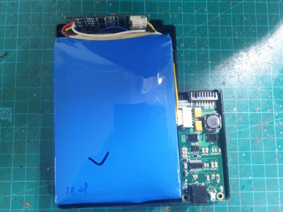 일신테크 k11-4700 광접속기 배터리 내부