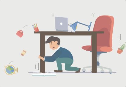 책상 아래 대피