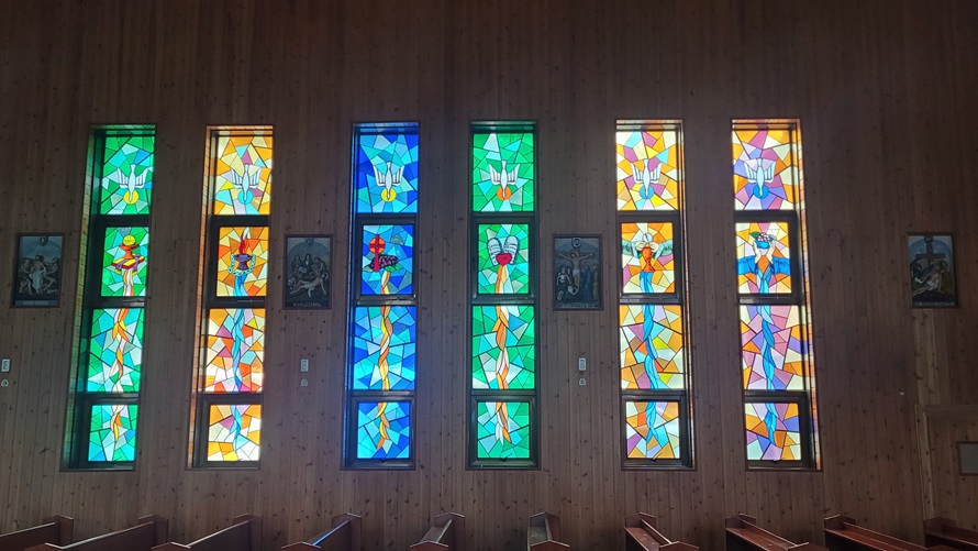 시기동성당 스테인드글라스