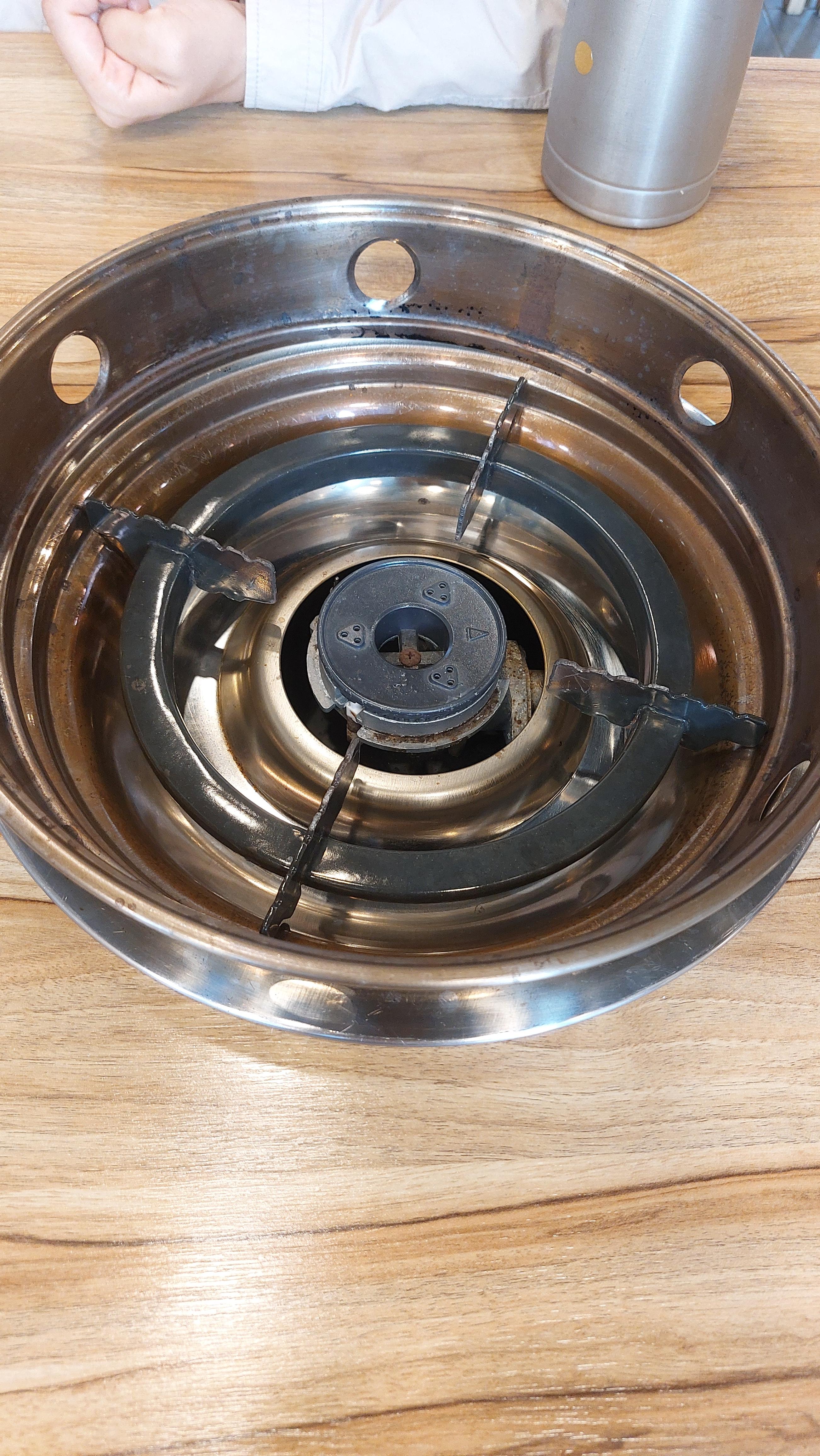 두손개성만두 관저점 매장 테이블 가스렌지