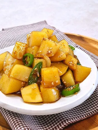 감자조림 맛있게 만드는법에 대해 반찬레시피_2