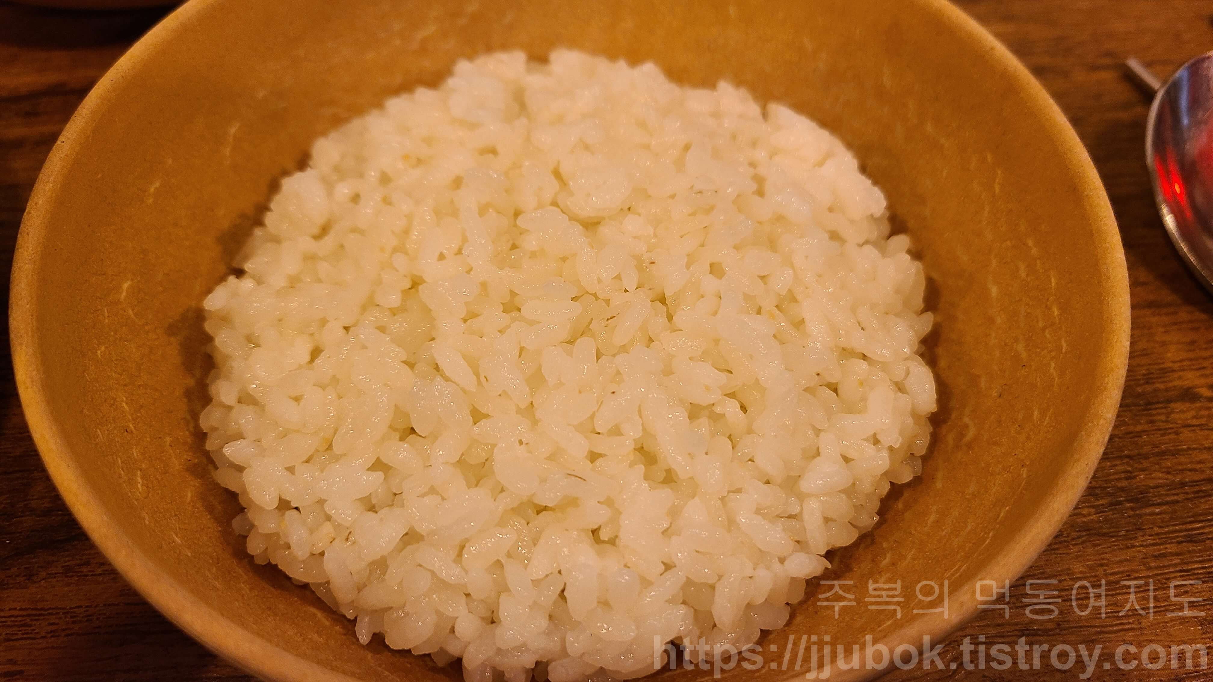 틈새라면-명동본점-찬밥