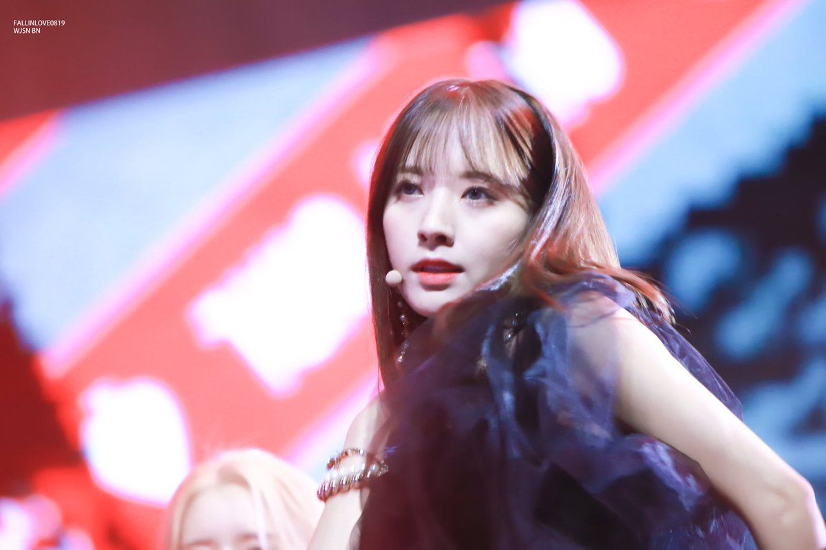 우주소녀 보나 고화질사진 모음