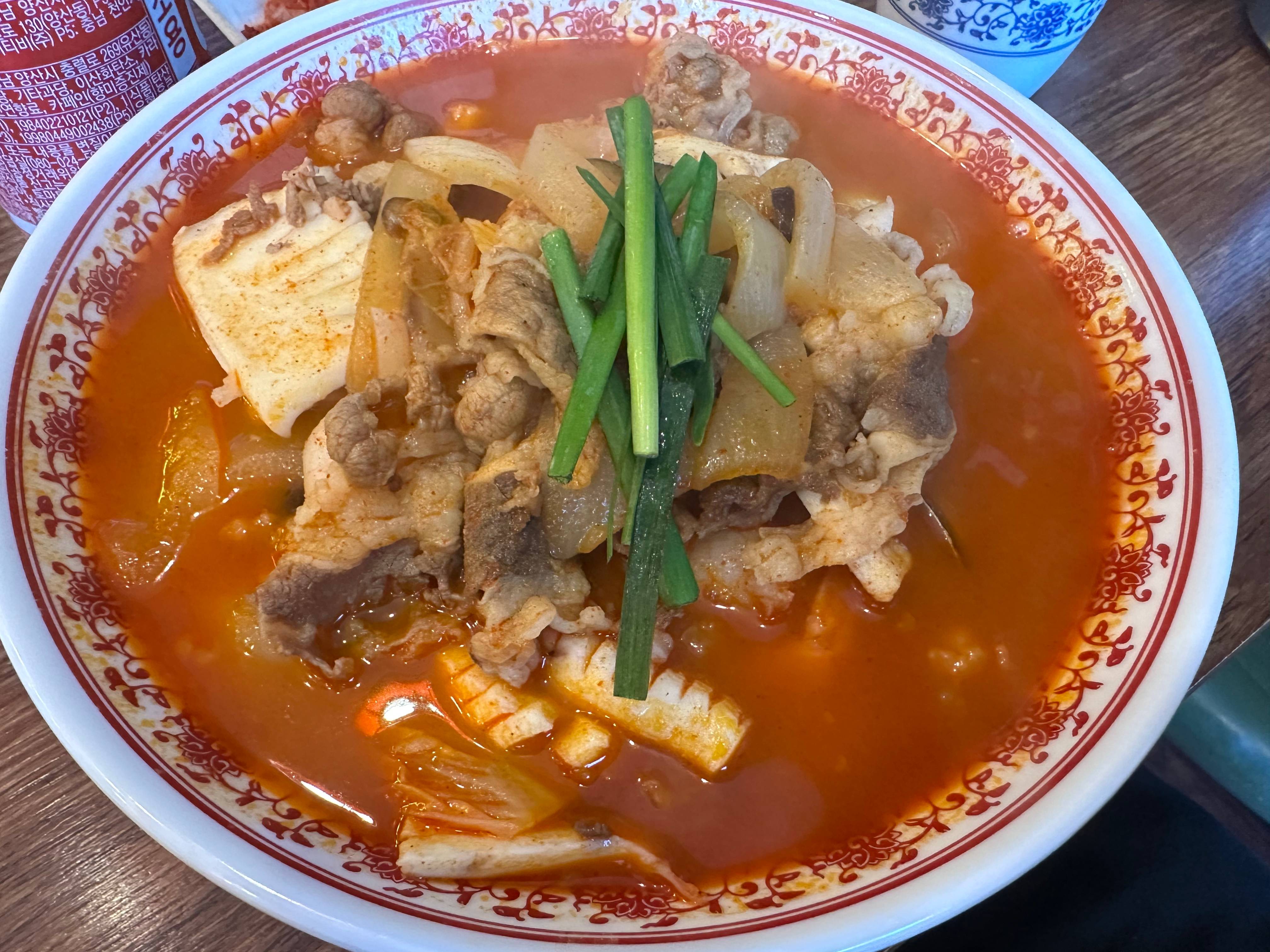 삼선 우삼겹 짬뽕면