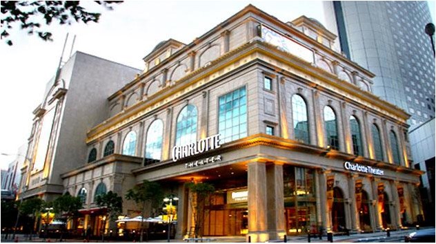 샤롯데씨어터 전경