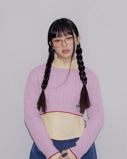 긱시크 룩 안경 패션 의미 뉴진스 하니