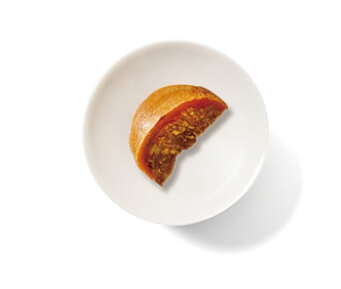 곶감단지가 담긴 하얀 접시