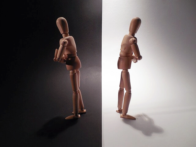 사회적 비교 이론: 우리는 왜 남과 비교하며 살아가는가?