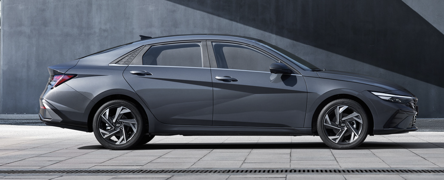 아반떼 신형 가격표 하이브리드 풀체인지 연비 제원 CN7 총정리