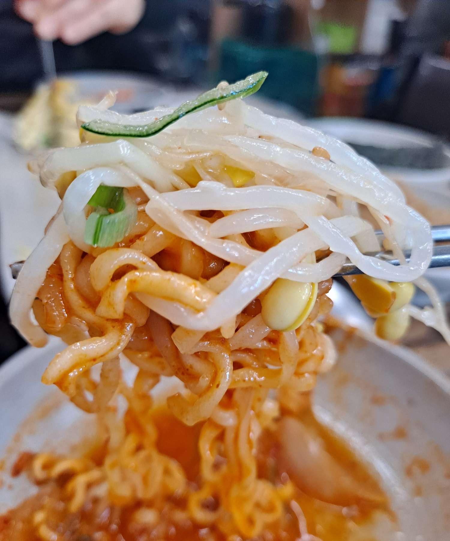 사리면 콩나물과 함께