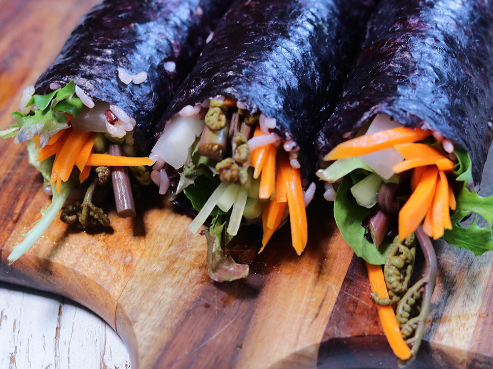 korean sushi roll kimbap