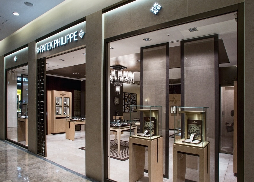 파텍 필립(Patek Philippe)은 스위스의 최고급 시계 브랜드로, 1839년 설립된 이후 세계에서 가장 명망 있는 시계 제조사 중 하나로 자리잡았습니다.